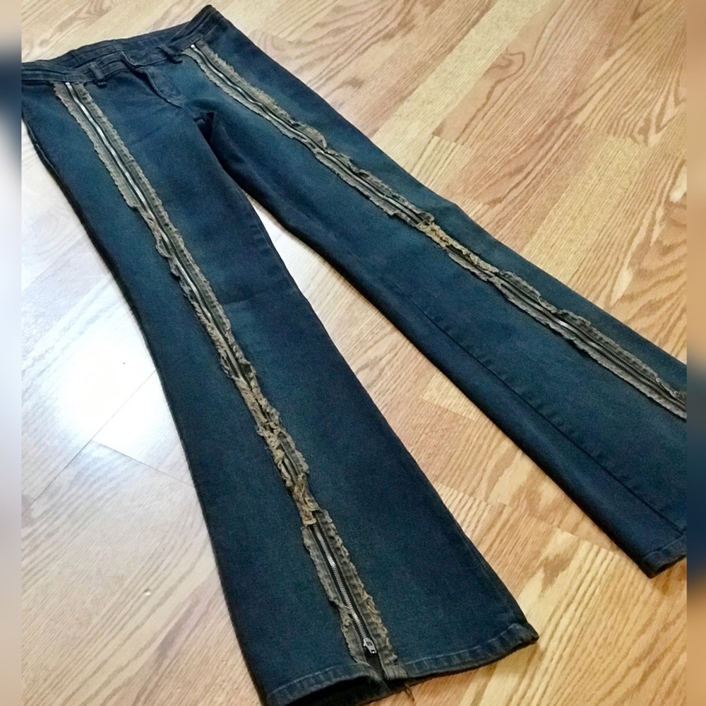 FRONT FULL FRINGE ZIP BRAZIL STRETCH FLARE JEANS